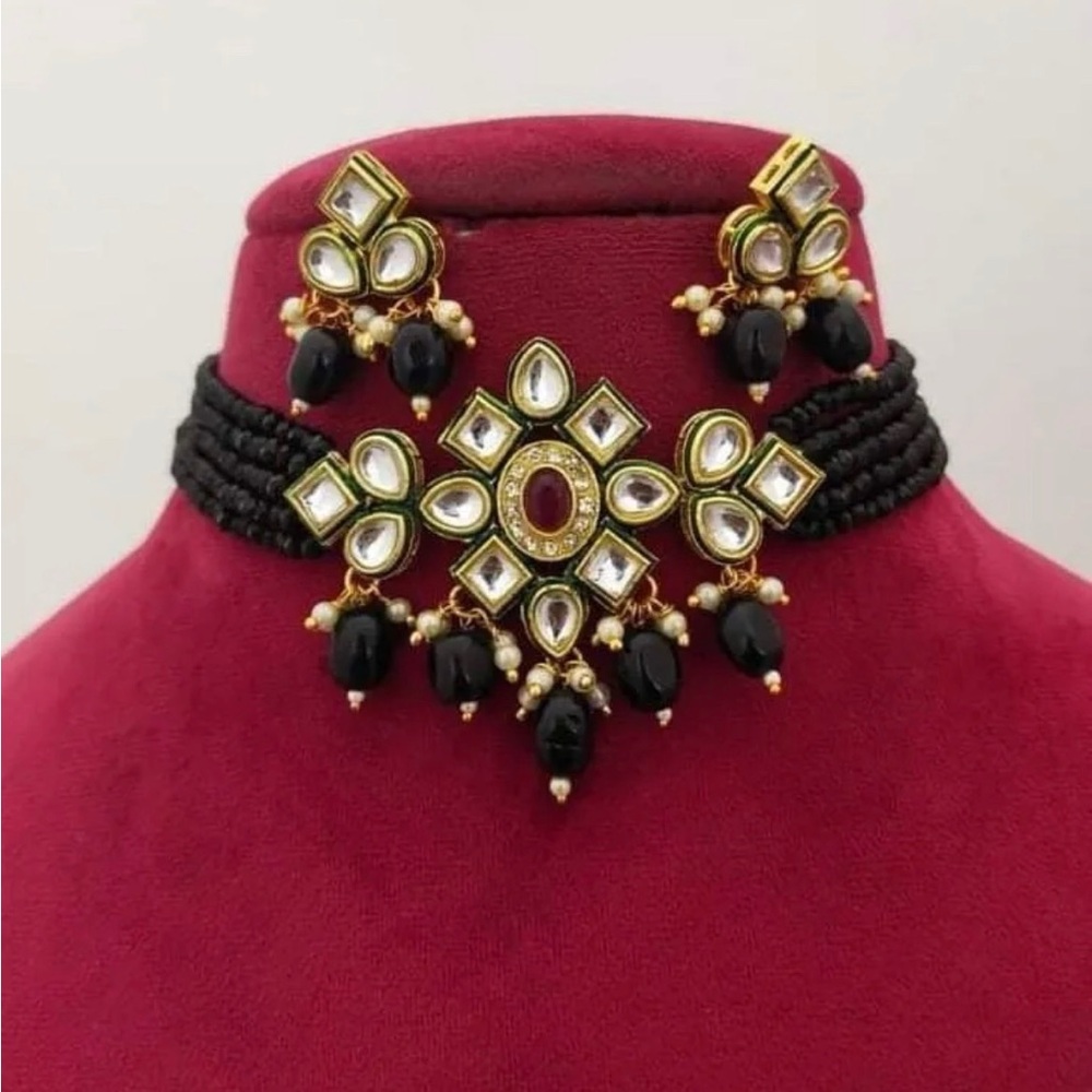 Indian Black and Gold Floral Necklace with kundan Accents